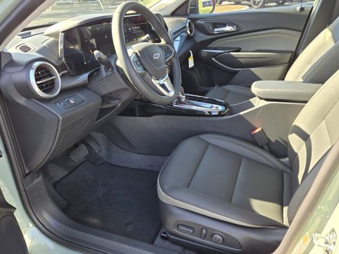 New 2026 Chevrolet Trax ACTIV w/ Driver Confidence Package image 5