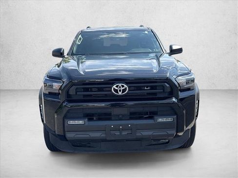 Certified 2025 Toyota 4Runner SR5 AWD/4WD image 2