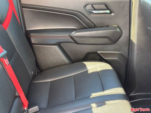 Used 2023 Chevrolet Colorado Z71 w/ Z71 Convenience Package 2 image 13