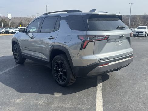 New 2026 Chevrolet Equinox LT w/ Convenience Package II image 3