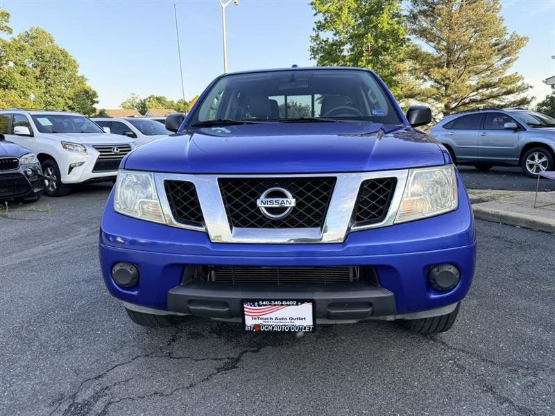 Used 2014 Nissan Frontier SV RWD image 2