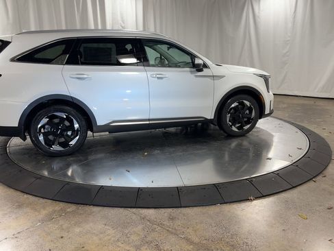 New 2026 Kia Sorento EX image 2