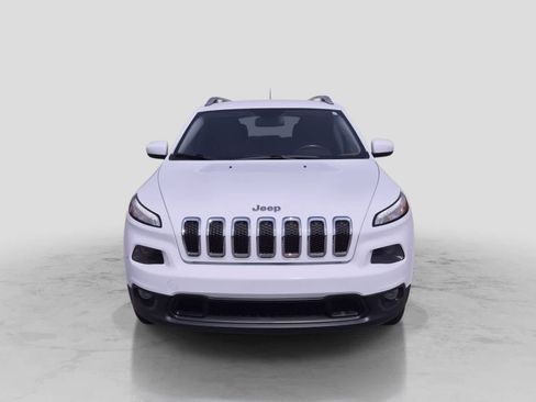 Used 2015 Jeep Cherokee Latitude w/ Cold Weather Group AWD/4WD image 3