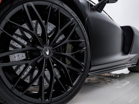 Used 2023 McLaren GT RWD image 5