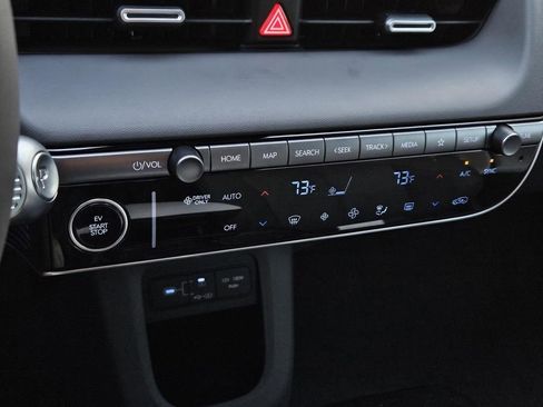 New 2026 Hyundai Ioniq 5 SEL image 25