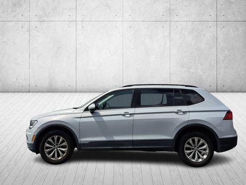 Used 2018 Volkswagen Tiguan S image 8