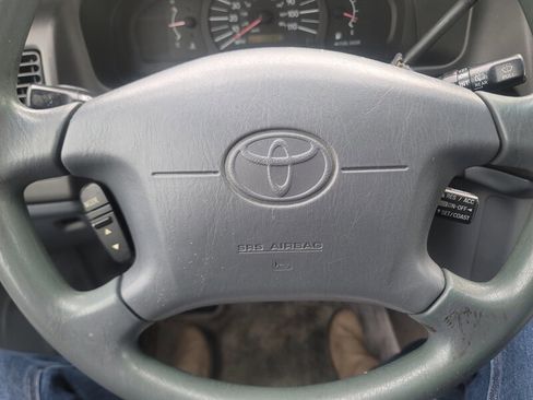 Used 1999 Toyota Sienna CE image 43