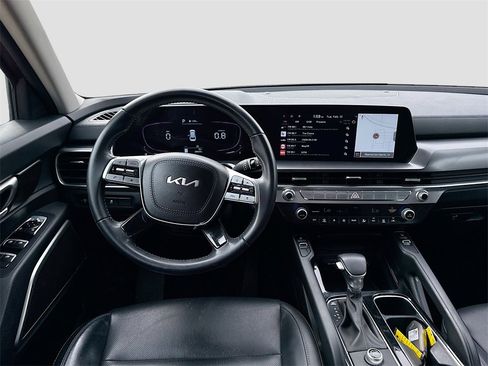 Used 2023 Kia Telluride S image 23