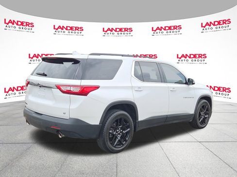 Used 2020 Chevrolet Traverse LT FWD image 3