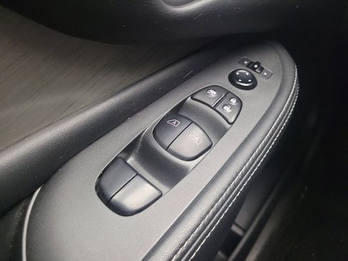 Used 2016 Nissan Murano SV AWD/4WD image 27