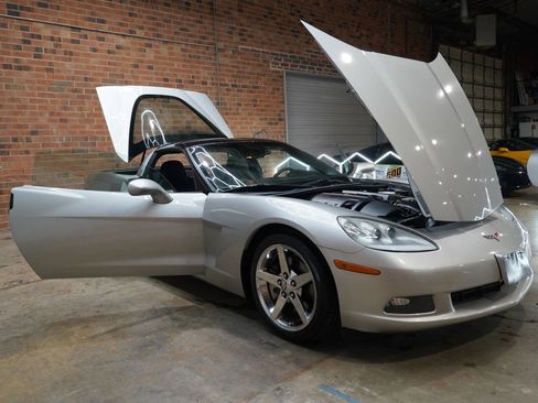 Used 2008 Chevrolet Corvette Coupe image 28