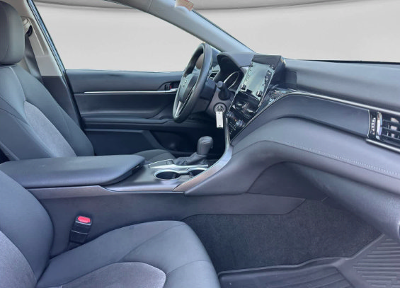 Used 2024 Toyota Camry LE FWD image 5