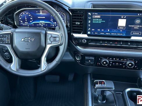 Certified 2025 Chevrolet Silverado 1500 LT Trail Boss w/ Convenience Package II image 17