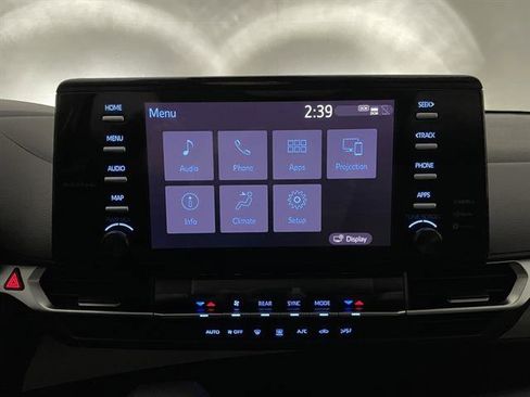 Certified 2023 Toyota Sienna LE image 17