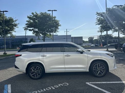 Used 2026 Lexus TX 350 AWD w/ Technology Package image 9