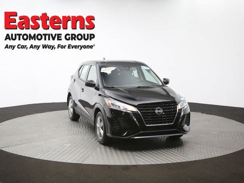 Used 2023 Nissan Kicks S image 50