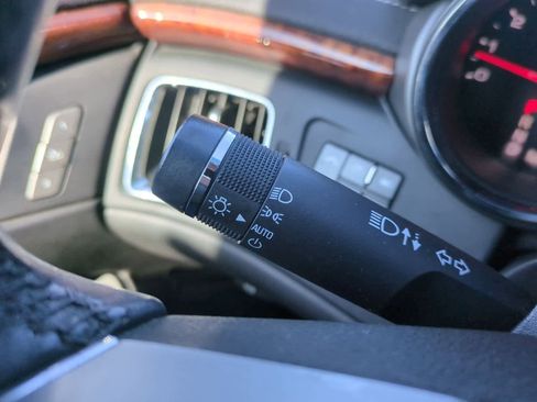 Used 2010 Cadillac CTS Luxury image 28