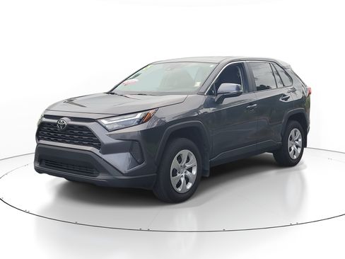 Certified 2025 Toyota RAV4 LE FWD image 3