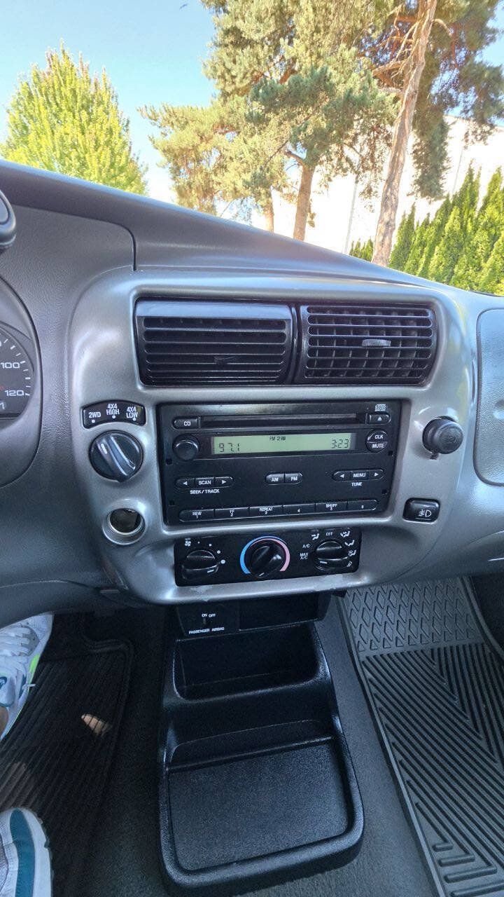 Used 2005 Ford Ranger XLT AWD/4WD image 11
