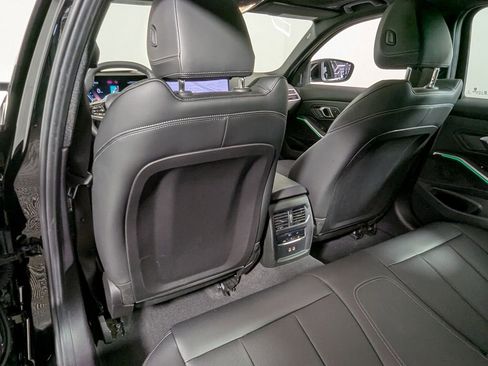 Used 2025 BMW 330i xDrive Sedan w/ M Sport Package image 40