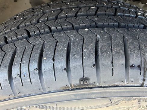 Used 2024 Chevrolet TrailBlazer LT image 28