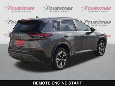 Used 2023 Nissan Rogue SV w/ SV Premium B Package FWD image 4
