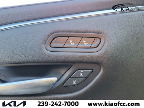 Used 2021 Cadillac Escalade Luxury RWD image 23