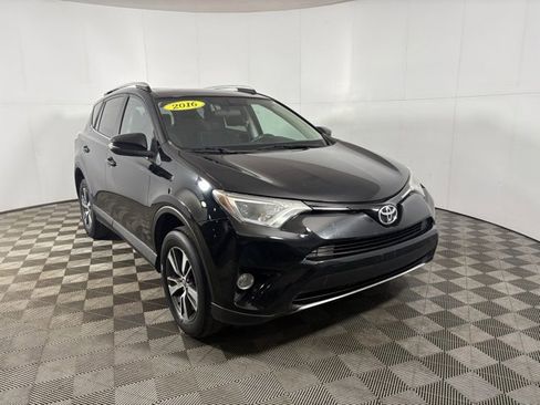 Used 2016 Toyota RAV4 XLE image 6