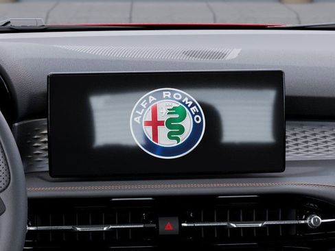 New 2025 Alfa Romeo Tonale w/ Premium Package AWD/4WD image 19