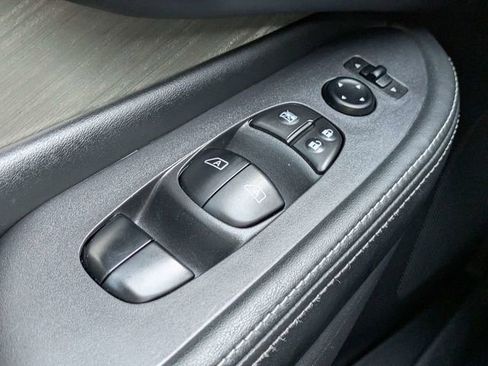 Used 2018 Nissan Murano S w/ Cargo Package FWD image 25
