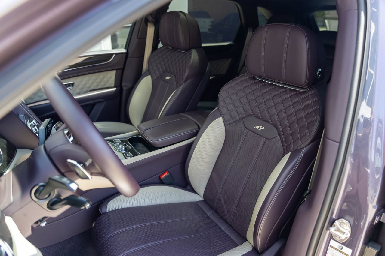 Certified 2023 Bentley Bentayga AWD/4WD image 23