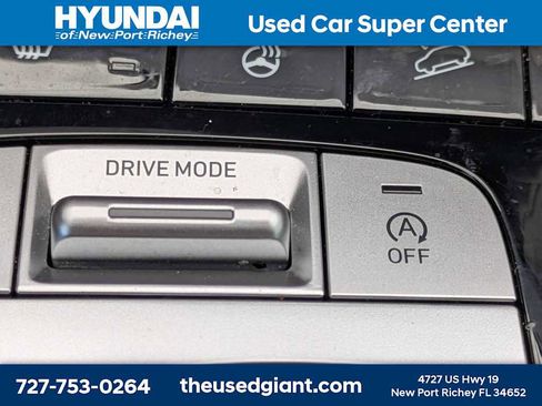 Certified 2024 Hyundai Tucson Limited FWD image 32
