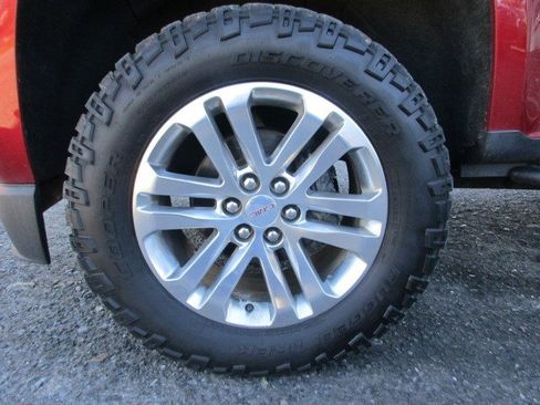 Used 2016 GMC Canyon SLT image 13