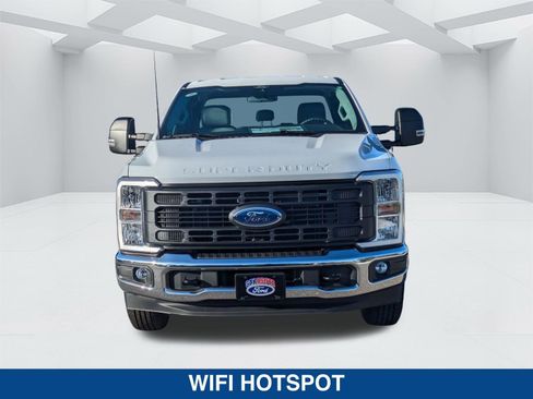 New 2026 Ford F250 XL w/ XL Chrome Package image 9