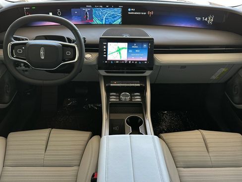 New 2026 Lincoln Nautilus Reserve AWD/4WD image 12