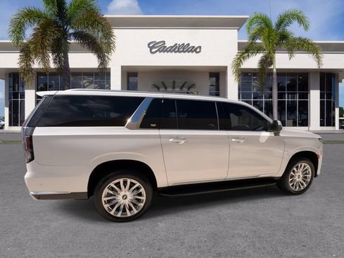 Certified 2024 Cadillac Escalade ESV Premium Luxury RWD image 15