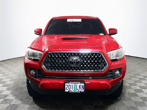Certified 2019 Toyota Tacoma TRD Sport image 3