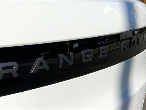 New 2025 Land Rover Range Rover Sport image 15