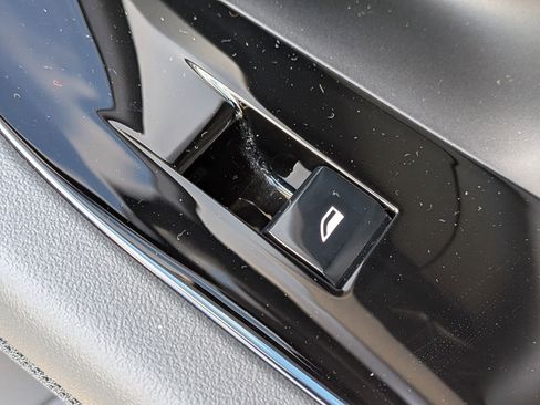 New 2026 BMW 530i xDrive w/ Premium Package image 35