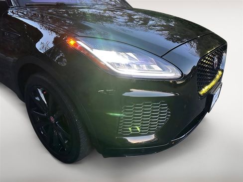 Used 2020 Jaguar E-PACE R-Dynamic S image 6
