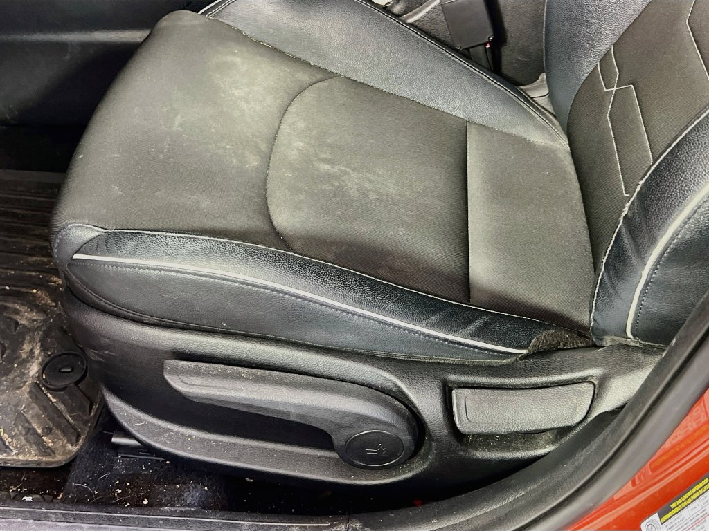 Certified 2023 Kia Forte GT-Line FWD image 11