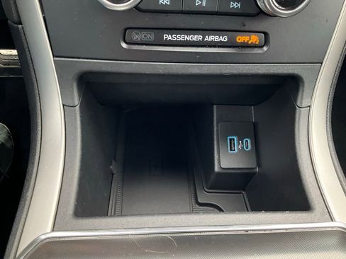 Used 2024 Ford Edge ST-Line image 9