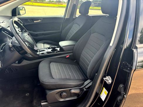 Used 2017 Ford Edge SE image 10