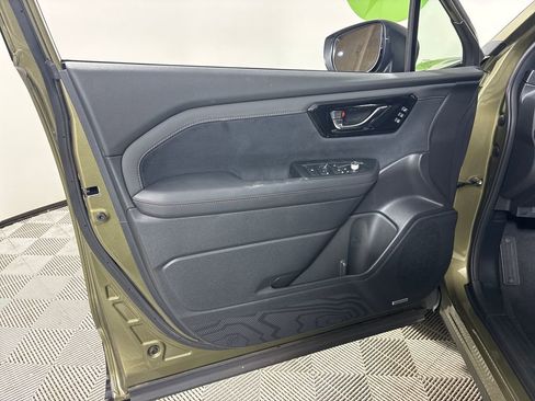 Certified 2025 Subaru Forester Touring w/ Protection Package image 28