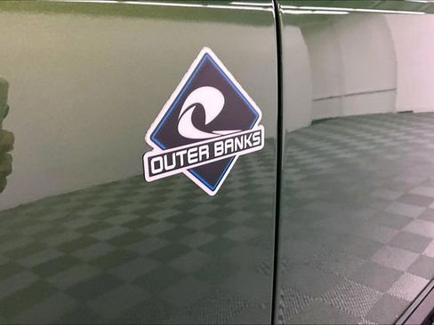 Used 2025 Ford Bronco Outer Banks AWD/4WD image 33