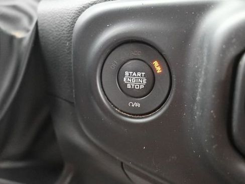 Used 2022 Jeep Gladiator Mojave w/ LED Lighting Group AWD/4WD image 24