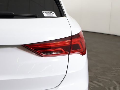 Used 2024 Audi Q3 2.0T Premium Plus w/ Premium Plus Package image 16