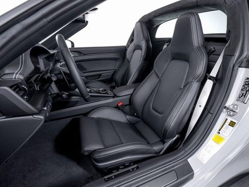 Used 2026 Porsche 911 Targa 4 GTS image 15