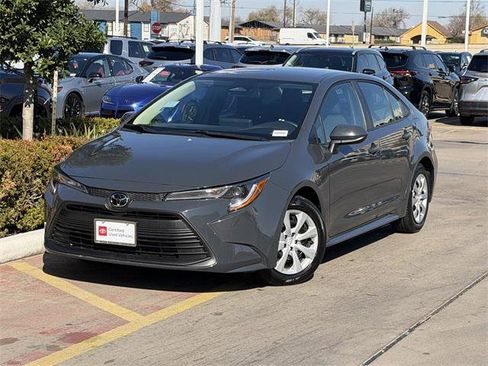 Certified 2025 Toyota Corolla LE image 2