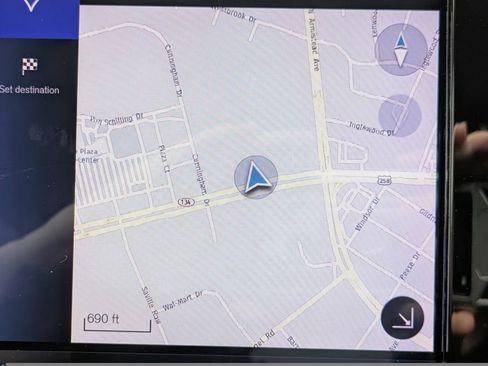 Used 2020 Volvo XC40 T4 Momentum w/ Protection Package Premier image 21